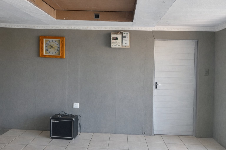 2 Bedroom Property for Sale in Botshabelo Free State